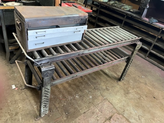 Conveyor with empty Tool Box
