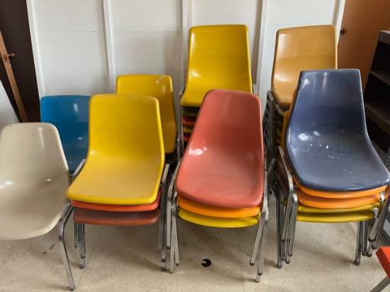Loc: 12.5. Lot of (30) Asst'd Fiberglass Chairs