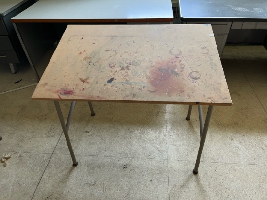 Loc: 12.5. Art Table (38"X26"X30)
