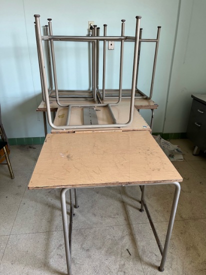 Loc: 12.5. Lot of (7) Desks (30"X24"X30")