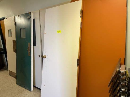 Loc: 12.5. Lot of (6) Asst'd Doors