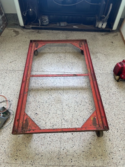 Loc: 12.5. Flat Cart (29"X46")