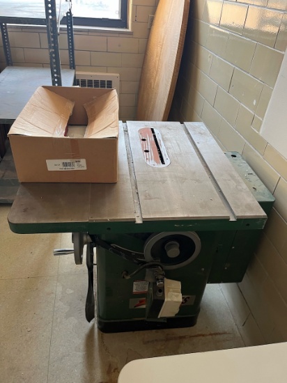 Loc: 12.5. Z-Series Table Saw