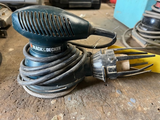Loc: 3 Maint.  Black and Decker Orbital Sander