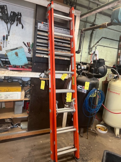 Loc: 3 Maint.  Extension ladder