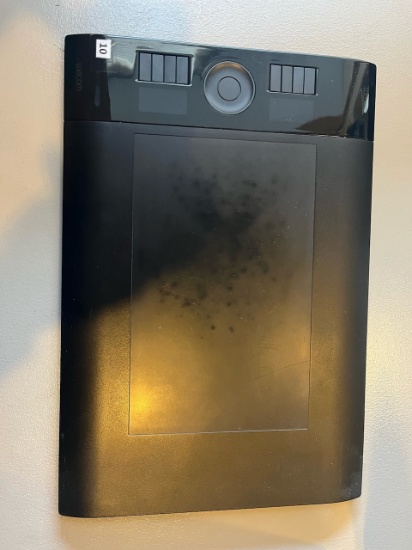 Loc: 12.2. Wacom PTK640 Black Intuos 4 medium Pen Tablet Serial: 9DAT014059. This lot is located at:
