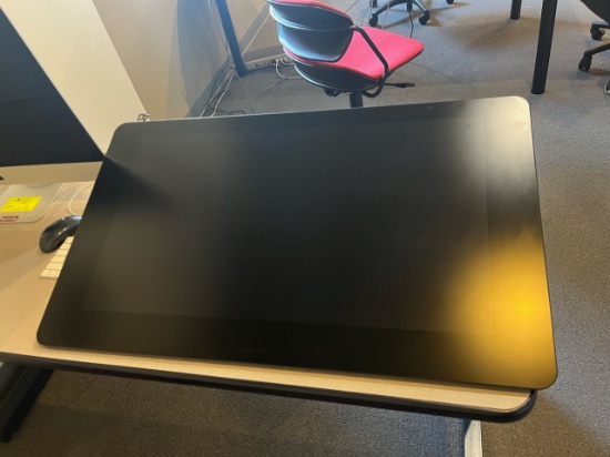 Loc: 12.2. Wacom DTH-3220 Cintiq Pro 32 Serial : 8KQ00H100760. This lot is located at: 200 Michigan