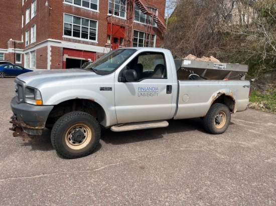 Loc: Bus.  2004 Ford F250 XL super duty, Single Cab 8' long box with 5.4L engine, VIN: 3FTNF21L24MA0