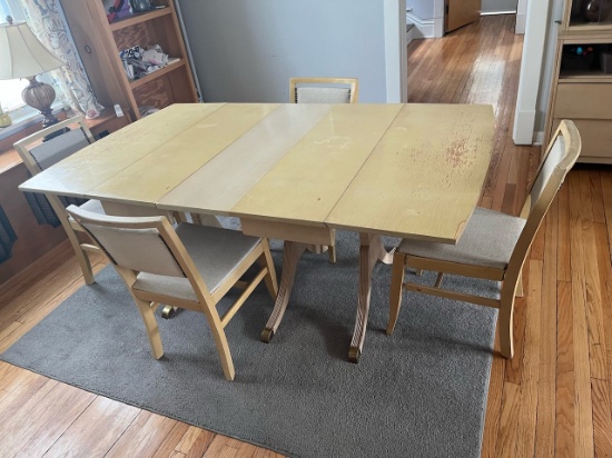 Loc: SH. Dining Table (72"X42"X30") w/ (4) Chairs.  This lot is located at: 609 Quincy Street, Hanco