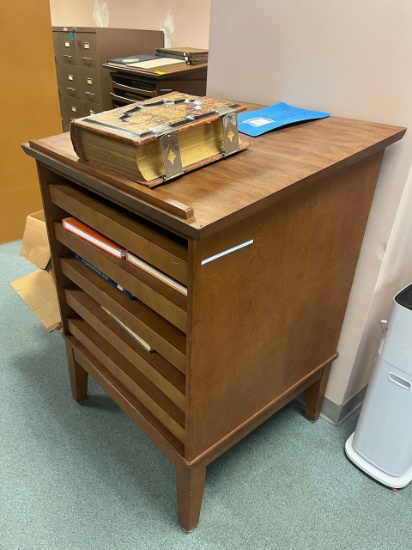 Loc: 5. Podium with Vintage Biblia (Foreign language)  and other Atlas Books. This lot is located at