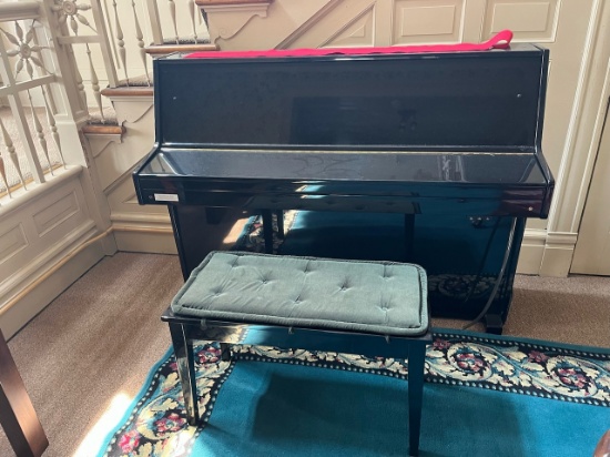 Loc: 8. Young chang Piano model E102 . This lot is located at: 612 Quincy St, Hancock, MI 49930. PLE