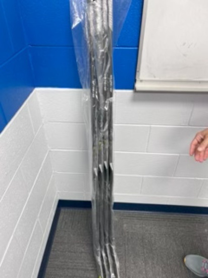 Loc: 2, Seminar A. Bauer - Goalie Sticks M5 Pro - INT/P31/23" - Left Handed. This lot is located at: