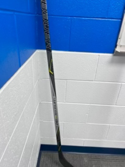Loc: 2, Seminar A. Bauer Hockey Sticks - Supreme MPK S190 - Right Handed. This lot is located at: 53