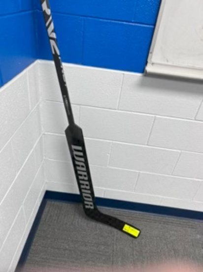 Loc: 2, Seminar A. Warrior RV2 Pro Plus - Left Handed Goalie Stick - W33 Round 36". This lot is loca
