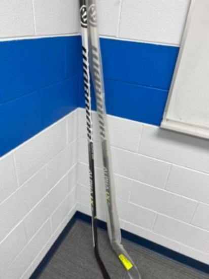 Loc: 2, Seminar A. Alpha LXT RLC133 - Left Handed Hockey Stick. This lot is located at: 535 Summit S