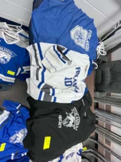 Loc: 2, Seminar A. Bauer Hockey Practice Jerseys - 3 X Black, 12 X Blue and 1 White. This lot is loc