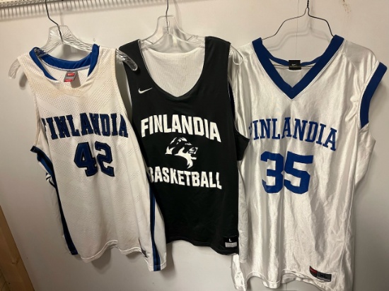 Loc: 2, 105. Assorted Used Men's Basketball jerseys, 12+. This lot is located at: 535 Summit St Hanc