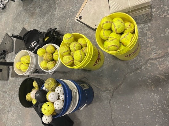 Loc: 2, Court. Lot of used softballs and buckets. This lot is located at: 535 Summit St Hancock, MI