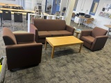 Loc: 4, Seaton. Sofa & (2) Chairs w/ Coffee table & (2) End tables. This lot is located at: 601 Fran