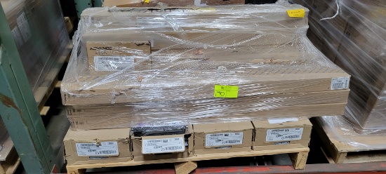 18-28-06 -  Pallet of misc. lighting balaces and bulbs