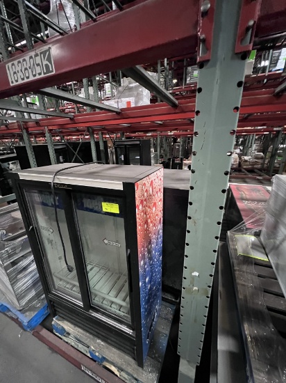 18-38-05 -  True Beverage Cooler GDM-33SSL-54 - Serial 1-375914