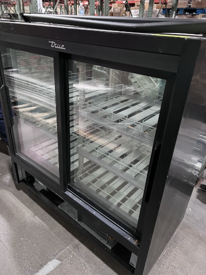 18-57-09 -  True Beverag Cooler GDM-41CPT-48-HC-LD - Dual Side Glass Doors - Serial # 10247270