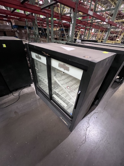 18-58-09 -  True Beverage Cooler Model GDM 41C-48