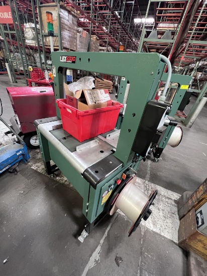 BW38 -  Signode Eng. Plastic Strapping Machine - Model LBX2330, Serial PTX3177