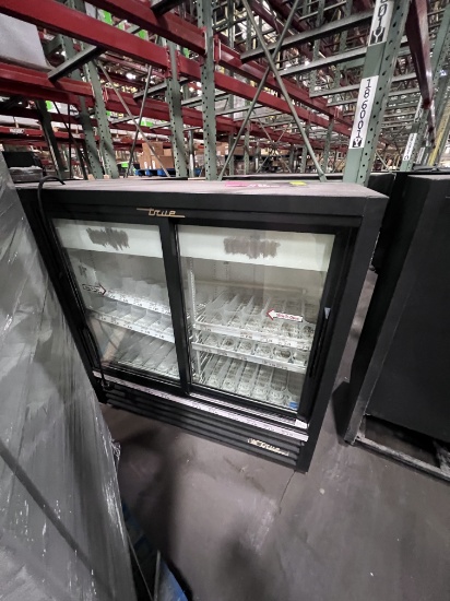 18-60-09 -  True Beverage Cooler Model GDM 41C-48