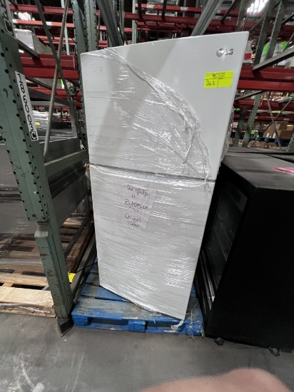 18-59-10 -  GE Refrigerator - Broken