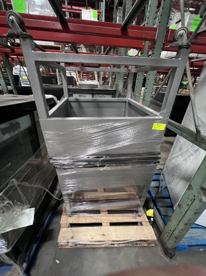 18-61-09 -  Display Platform on Casters QTY 2