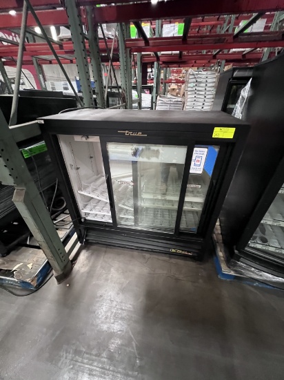 18-71-11 -  True Beverage Cooler Model GDM 41C-48