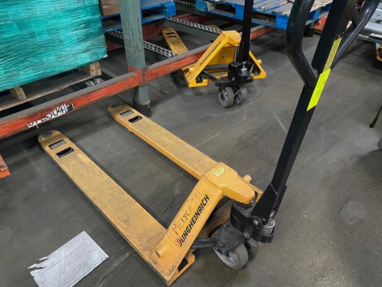 37-23-08 -  Manual Pallet Jack - Jungheinrich