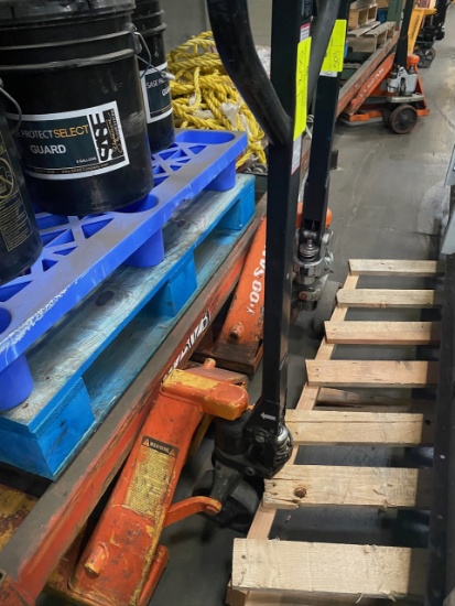 37-25-06 -  Manual Pallet Jack