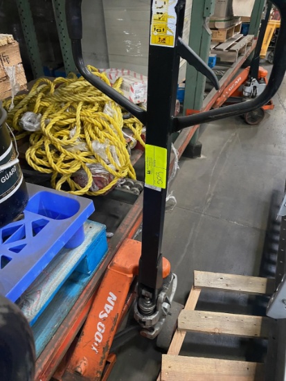 37-25-06 -  Manual Pallet Jack - Doosan