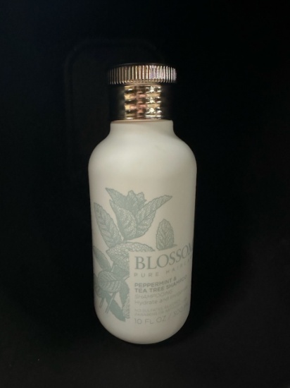 Blossom Hair Care Peppermint and Tea Tree Shampoo 10 fl oz bottle