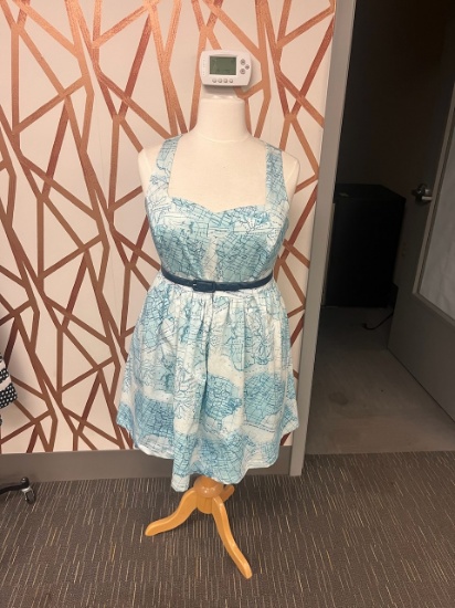 Plus size mannequin on stand