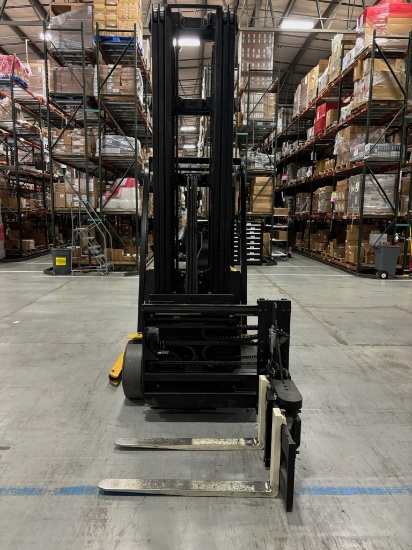 Yale Sit down electric Forklift w/ turret attachment