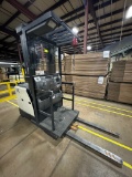 Crown Electric Order Picker SP 3400 Series