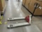 Loc: 6N. Manual Pallet Jack