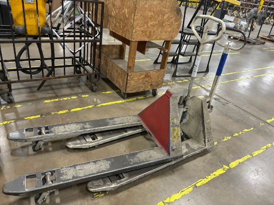Loc: 10. Crown Manual Pallet Jack