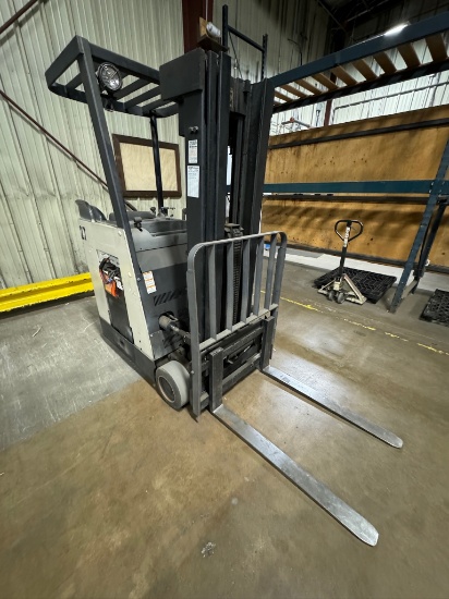 Crown Electric Stand-Up Forklift RC 3000 Series