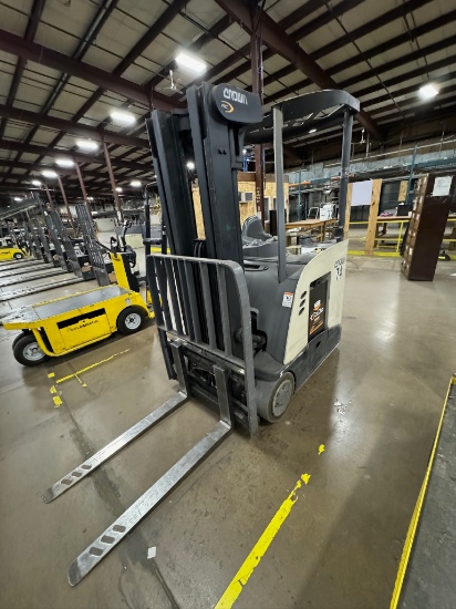 Crown Electric Stand-Up Forklift RC 3000 Series