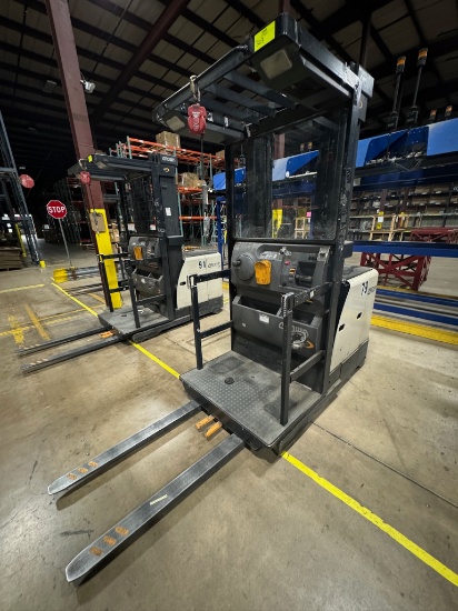 Crown Electric Order Picker SP 3500 Series