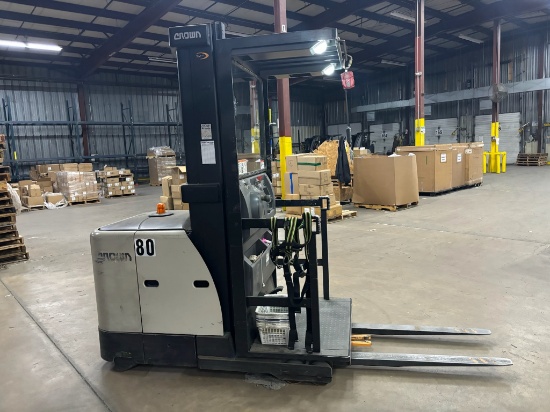 Loc: 6S. Crown Order Picker