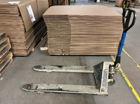 Loc: 2. Crown Manual Pallet Jack
