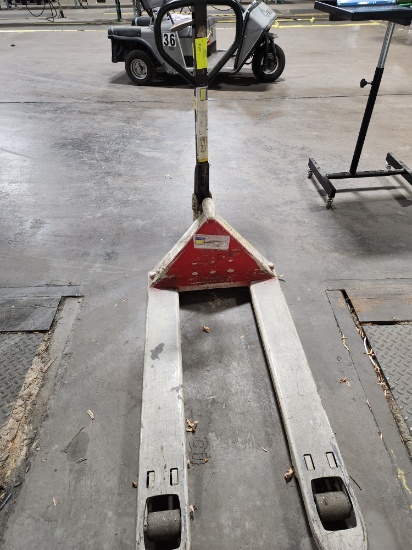 Loc: 11. Crown Manual Pallet Jack