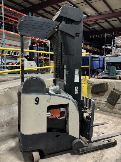 Loc: 11. Crown Reach Truck