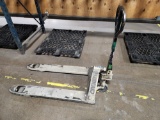 Crown Manual Pallet Jack