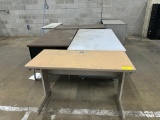 Loc: 6N. Assorted Desks
